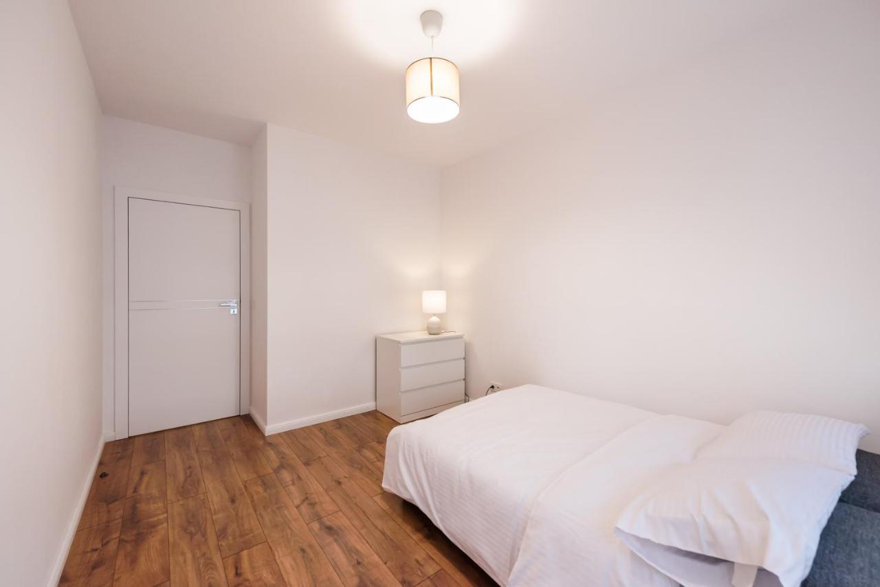 Saska Kepa Bright Apartament Варшава Экстерьер фото